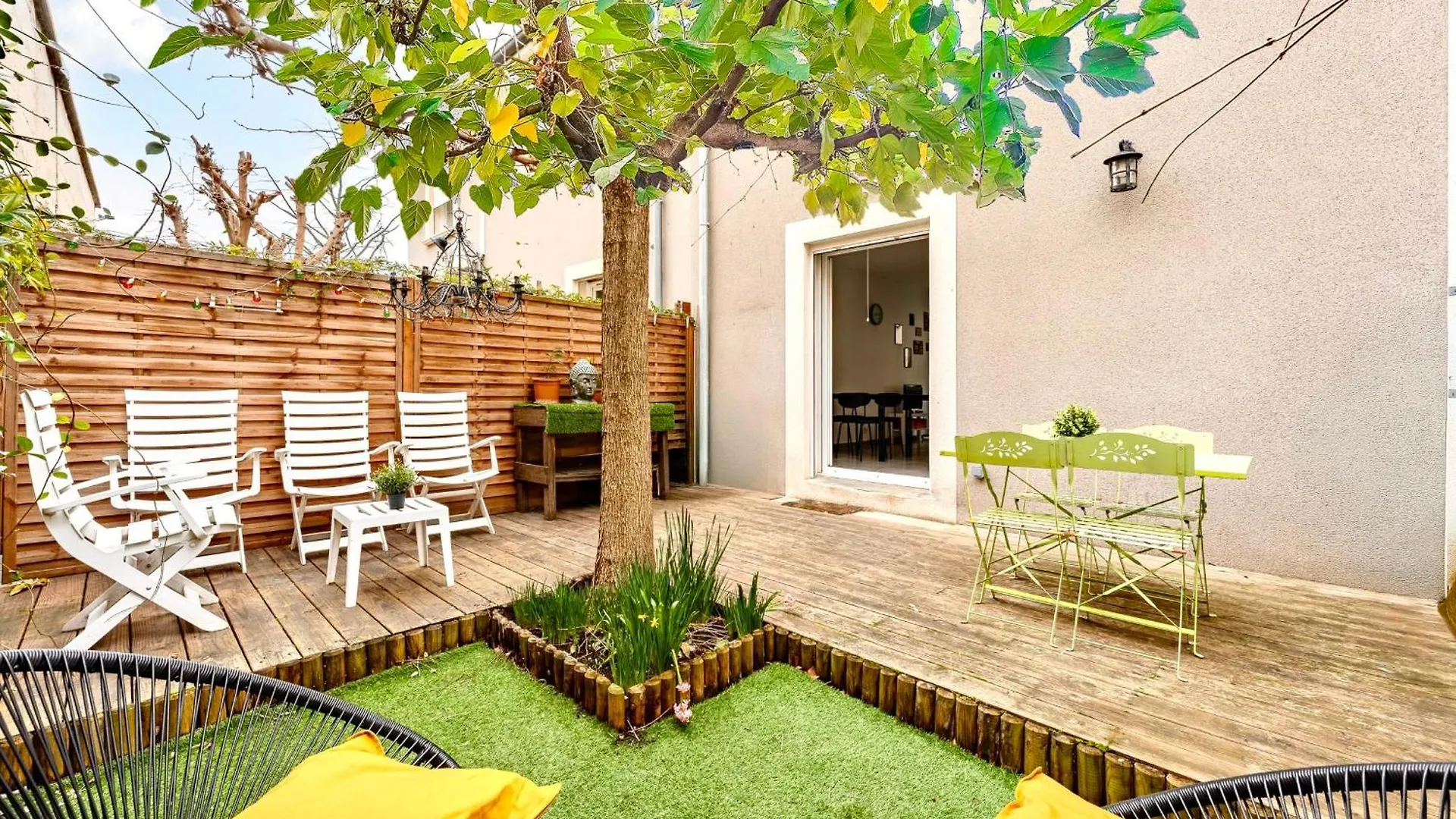 Le Murier - Maison De Ville Avec Patio Parking - 6 Pers Lyon